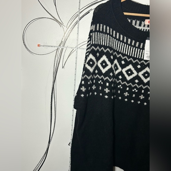 NEW Evri Black + White Winter Patterned Sweater, Women’s 3X, Metallic Detailing - Picture 4 of 7
